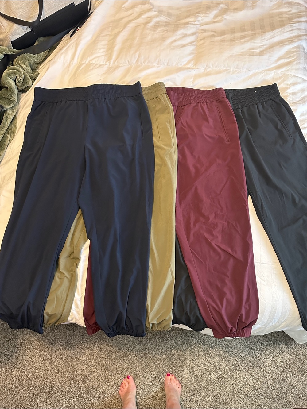 Banana Republic air stretch, joggers-size Large-BUNDLE